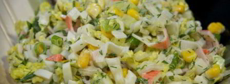 салат из крабовых палочек и кукурузы. Шаг 7