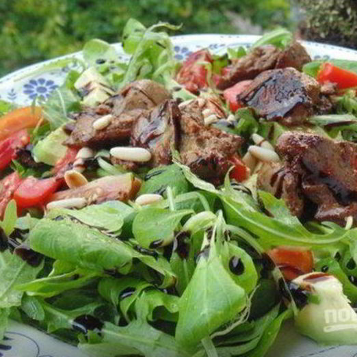 Салат из печени курицы