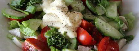 салат из свежих овощей с филе куриной грудки. Шаг 3