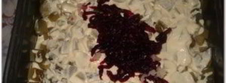 салат кальмары под шубой. Шаг 7