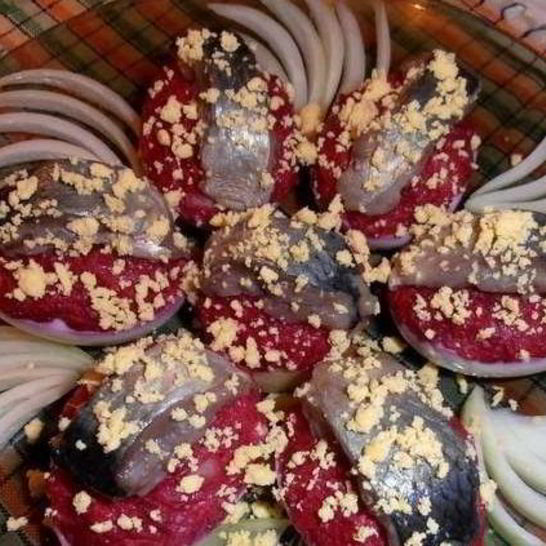 Рецепт закуски селедка под шубой в яйце