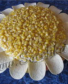 Салат подсолнух с чипсами