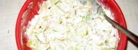 салат с авокадо, и креветками, и ананасом. Шаг 3