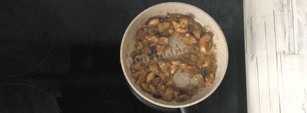 салат с белыми грибами и курицей. Шаг 4