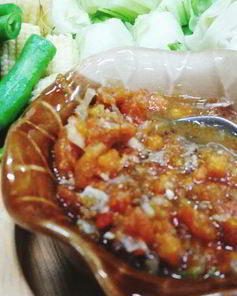 Салат с фасолью и перцем