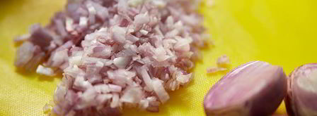 салат с куриной печенью и рукколой. Шаг 2