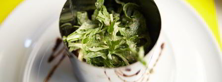 салат с куриной печенью и рукколой. Шаг 15