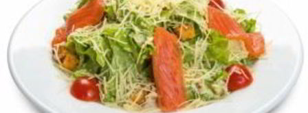 салат цезарь с красной рыбой. Шаг 9