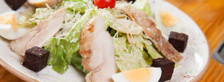 салат цезарь с курицей. Шаг 13