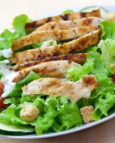 Салат Цезарь с оливковым маслом