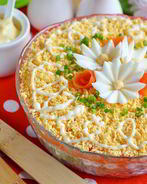 Слоеный салат Пчелкин