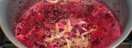 брусничный соус к мясу без вина. Шаг 2