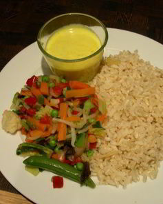 Индийский густой соус с йогуртом и нутовой мукой