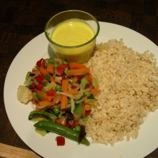 Рецепт индийского густого соуса с йогуртом и нутовой мукой