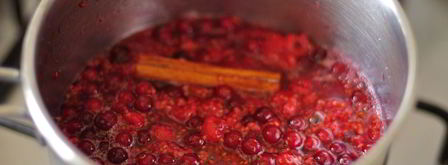 малиново-клюквенный соус. Шаг 2