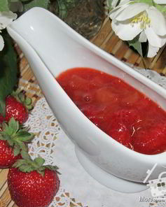 Соус из ревеня и клубники