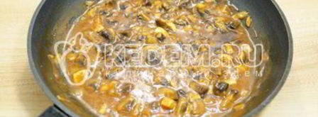 томатный соус с грибами. Шаг 5