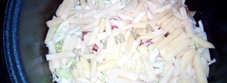 борщ со свининой в мультиварке. Шаг 7