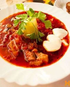 Красный борщ