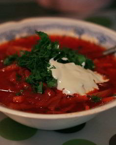 Постный борщ со свеклой и фасолью