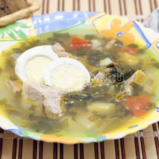 Рецепт зеленого борща с щавелем и черемшой