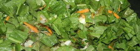 зеленый борщ со щавлем и маринованными огурцами. Шаг 5