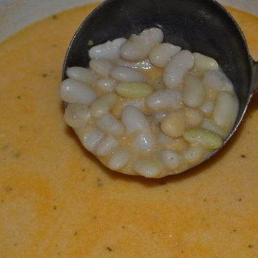 Фасолевый суп на сметане