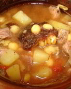 Суп гороховый в горшочке