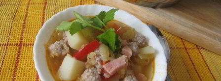 густой чечевичный суп с фрикадельками и беконом. Шаг 8