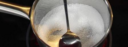 клубничный суп с кнелями из сыра маскарпоне. Шаг 2