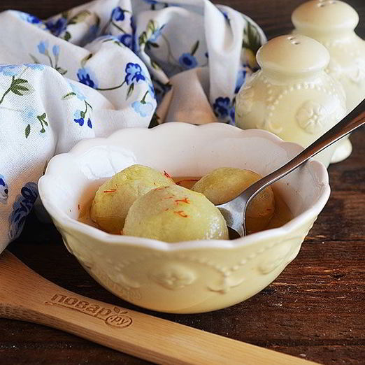 Куббе-суп с манными клецками, фаршированными мясом