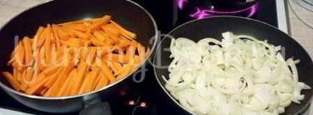 куриный суп с лапшой, имитирующий японскую кухню. Шаг 4