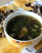 Куриный суп с рисом и грибами