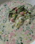 Окрошка с зеленым горошком