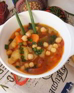 Овощной суп чили с нутом