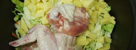 щи из капусты с курицей в мультиварке. Шаг 7