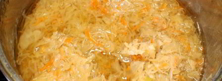 щи из квашеной капусты в мультиварке. Шаг 2