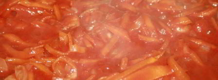 щи со свежей капустой, индейкой и острыми колбасками. Шаг 6