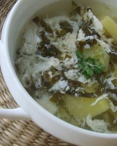 Зеленые щи из щавеля с яйцом без мяса