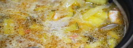 рыбная солянка с грибами и креветками. Шаг 9