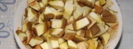 солянка грибная на зиму с томатной пастой. Шаг 2