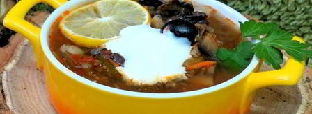 солянка грибная с огурцами. Шаг 14