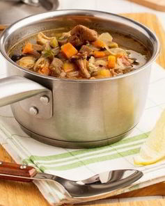 Солянка с лимоном