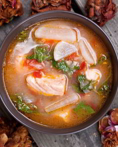 Суп из красной рыбы