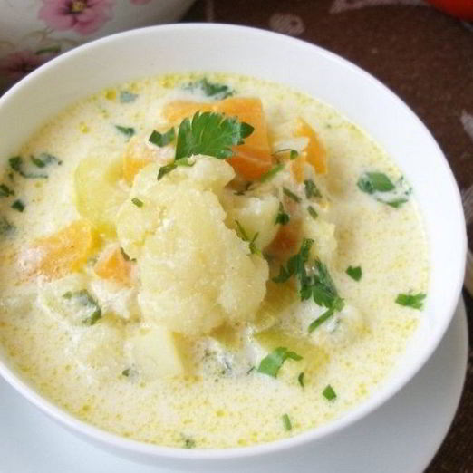 Суп из цветной капусты и кабачков