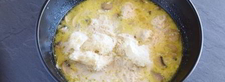 чешский чесночный суп-пюре в хлебе. Шаг 16