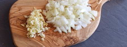 чешский чесночный суп-пюре в хлебе. Шаг 9