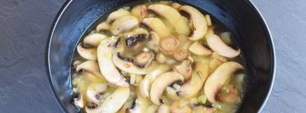 чешский чесночный суп-пюре в хлебе. Шаг 13