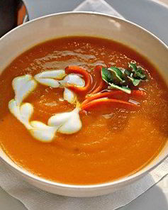 Морковный суп-пюре с имбирем и карри