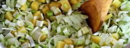 морковный суп-пюре с имбирем и карри. Шаг 2